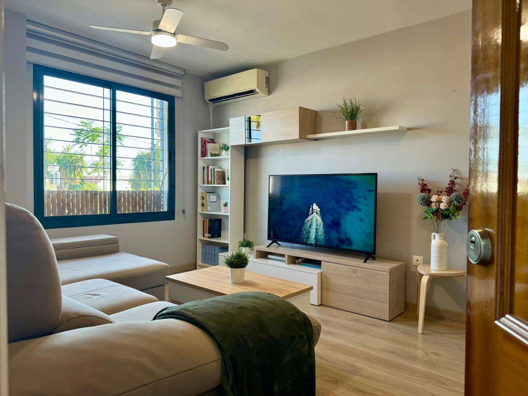 Beach Apartment, Torre Benagalbon Екстериор снимка